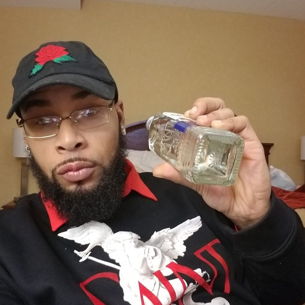 Meet your Posher, Cj